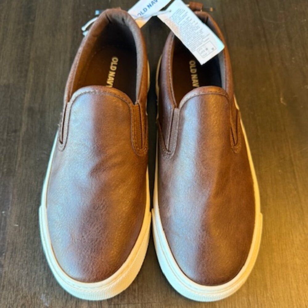 Old Navy Boys Brown Leather Slip-On Sneakers (Size 5Y)